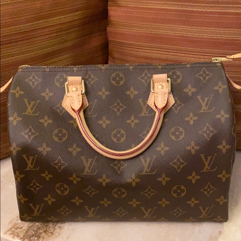 Louis Vuitton Speedy 30